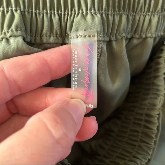 Free People Movement Easy Does It shorts sz M - Picture 3 of 7